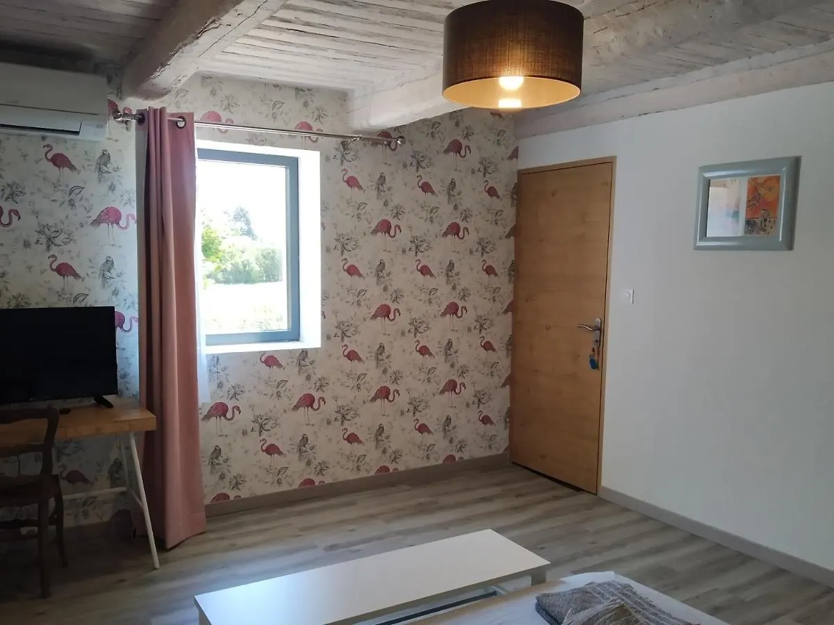 Bed & Breakfast Le Mas Des Calus Chambres D'Hotes L'Isle-sur-la-Sorgue